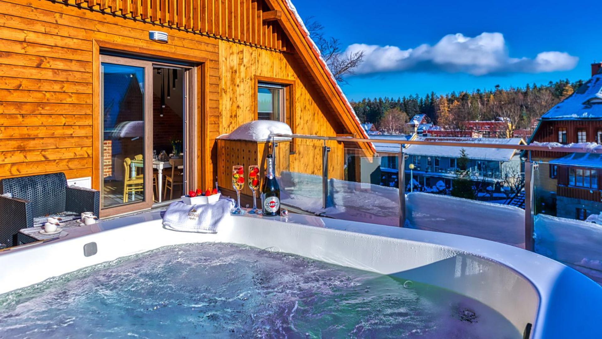 Royal Prestige Collection Z Prywatnym Jacuzzi - Stone Hill Resort Z Basenem I Saunami Szklarska Poręba Zewnętrze zdjęcie